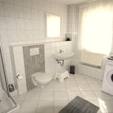 Monteurwohnungen In *