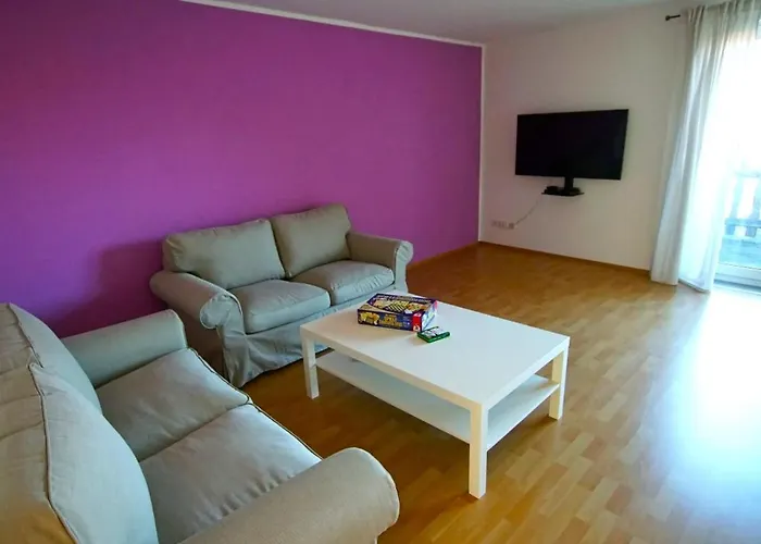 Monteurwohnungen In *