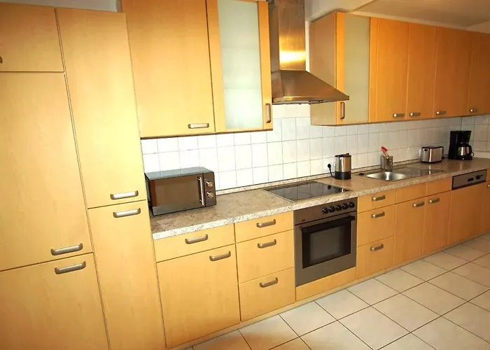 Monteurwohnungen In アパート